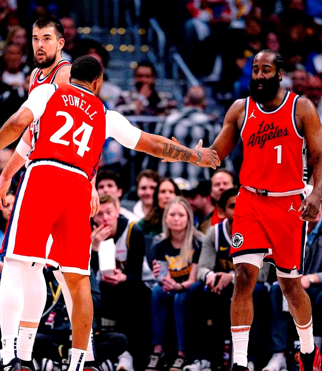 九游-包含费德勒在中国队比赛中持续失利，反败为胜引发热议！比赛高潮迭起的词条